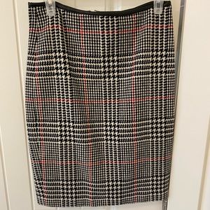 Talbots Petite Skirt Size 4 Lining inside. Wool and Polyester